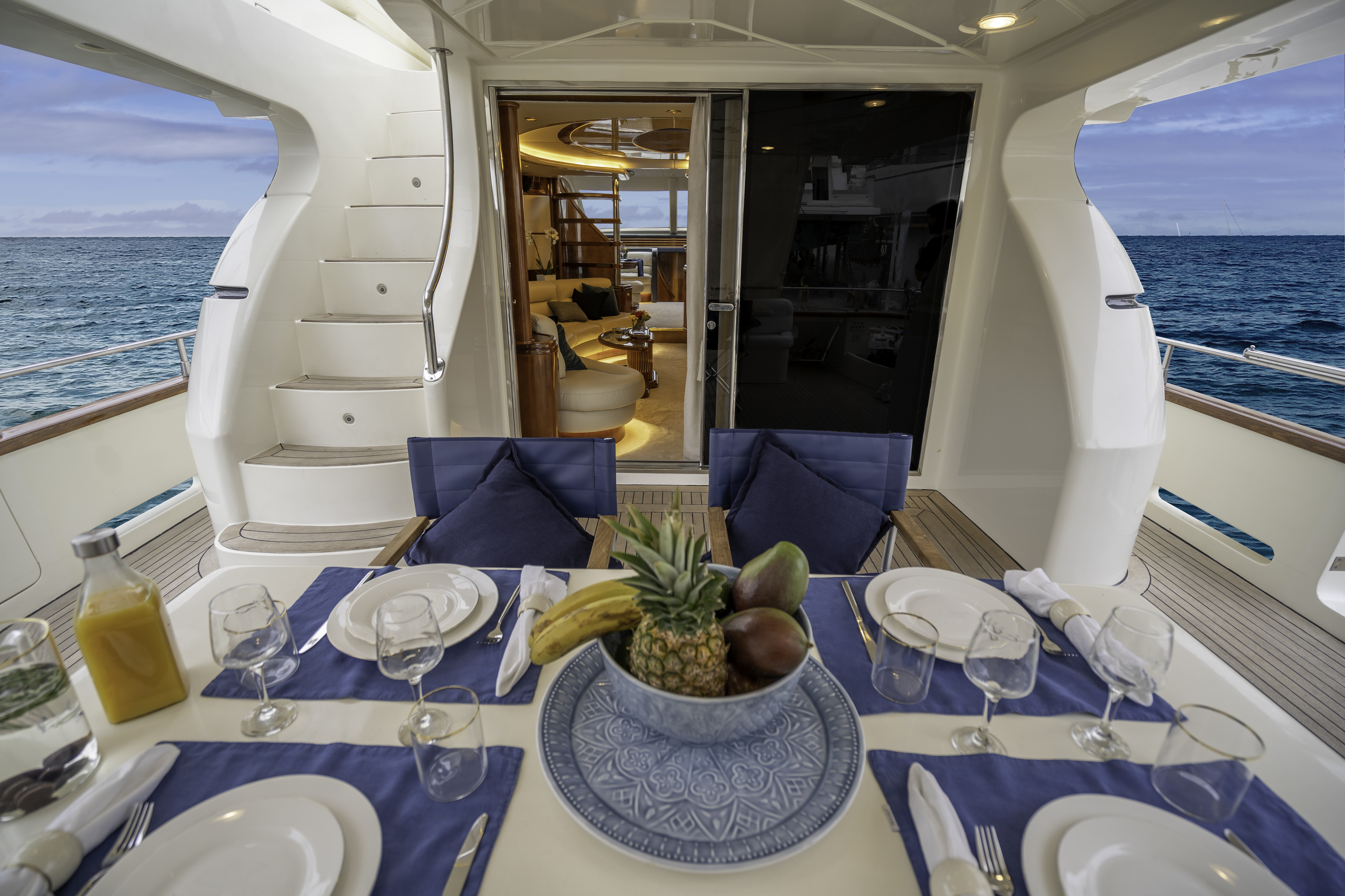 Azimut 74 Solar Boat Rental Grécia Portugal — view 3