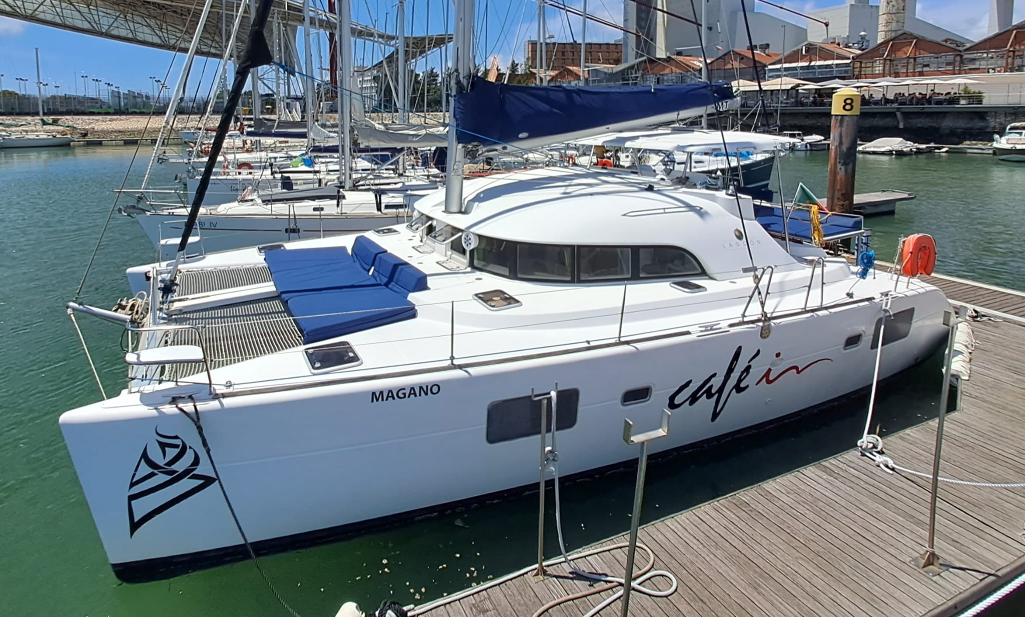Lagoon 380 S2 Boat Rental Lisboa Portugal — view 4