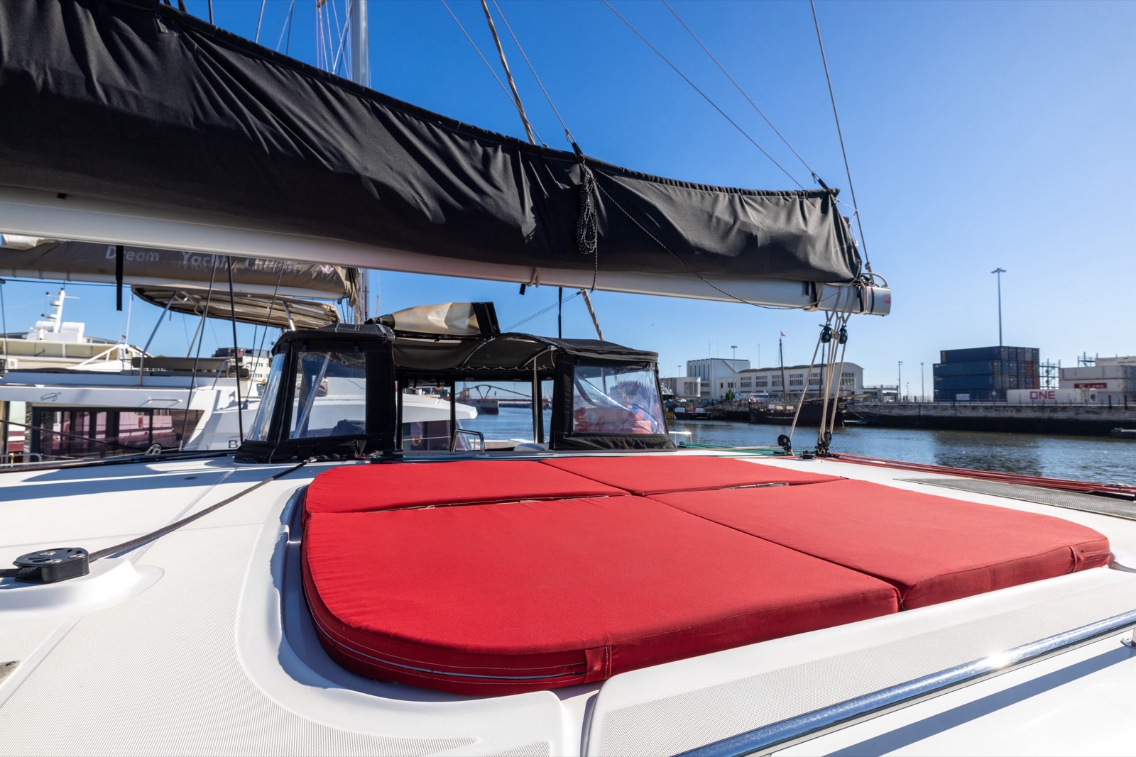 Lagoon 45 Boat Rental Lisboa Portugal — view 4