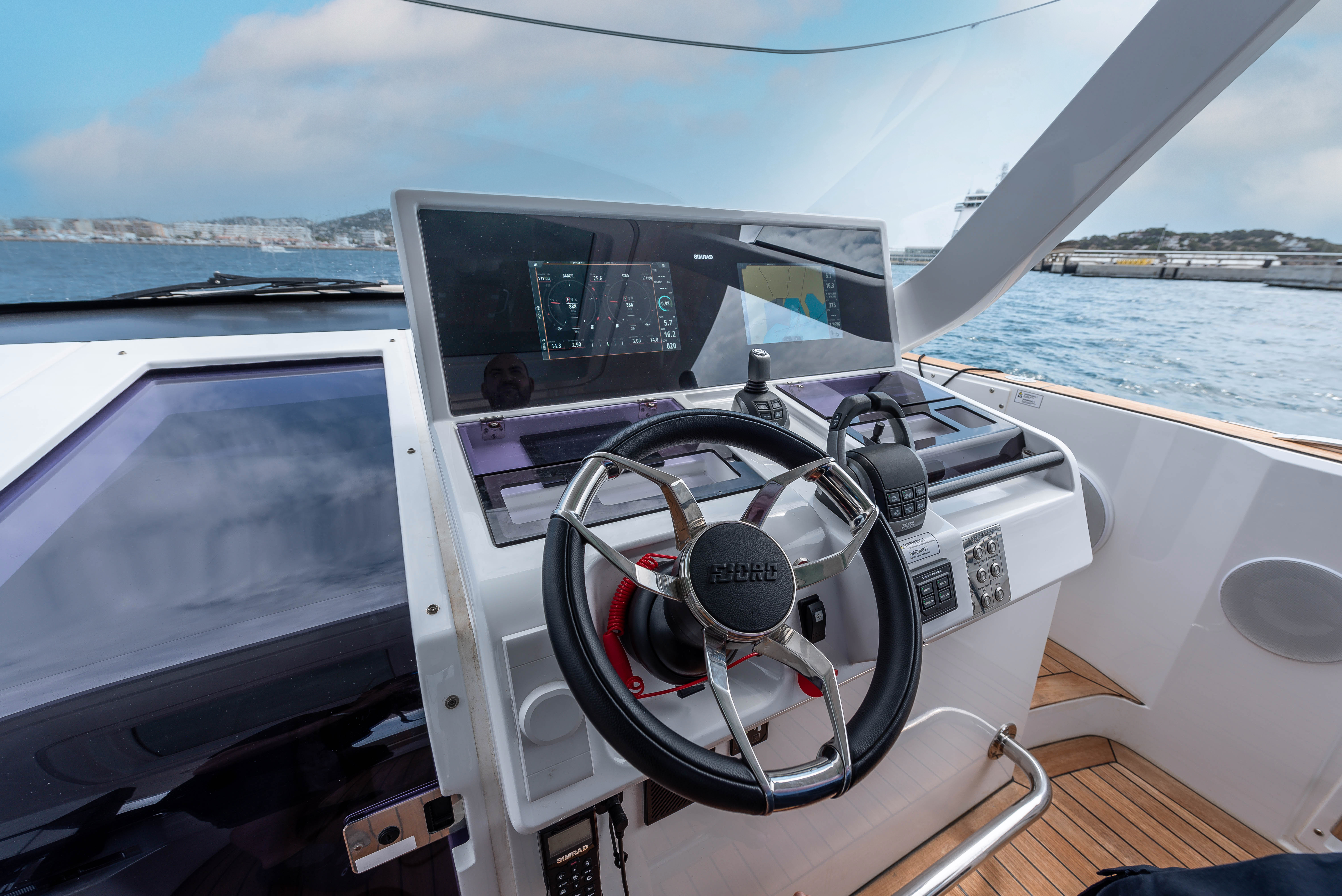Saxdor 320 GTO Boat Rental Ibiza Portugal — view 3