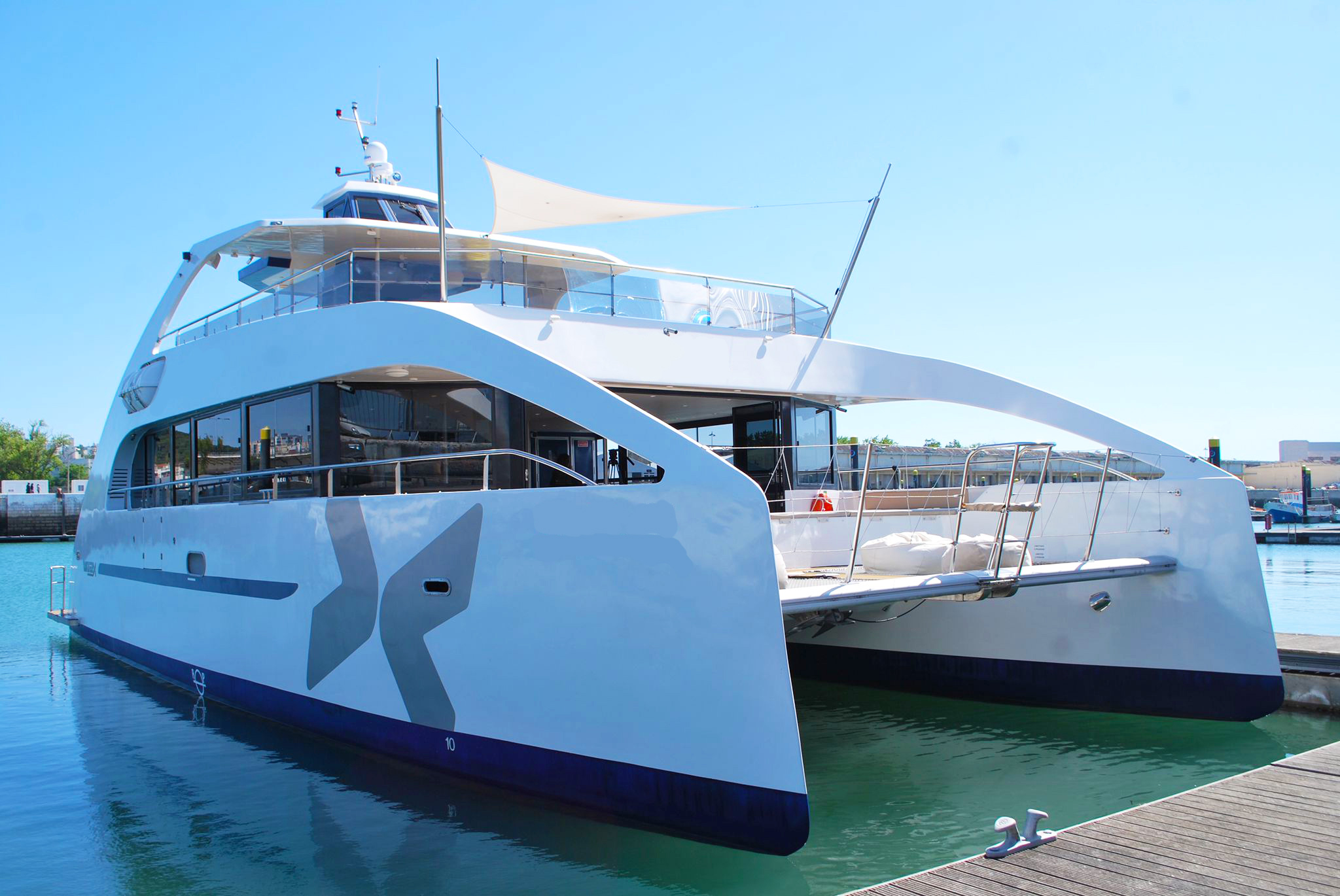 Seagull Event Catamaran Boat Rental Lisboa Portugal — view 2