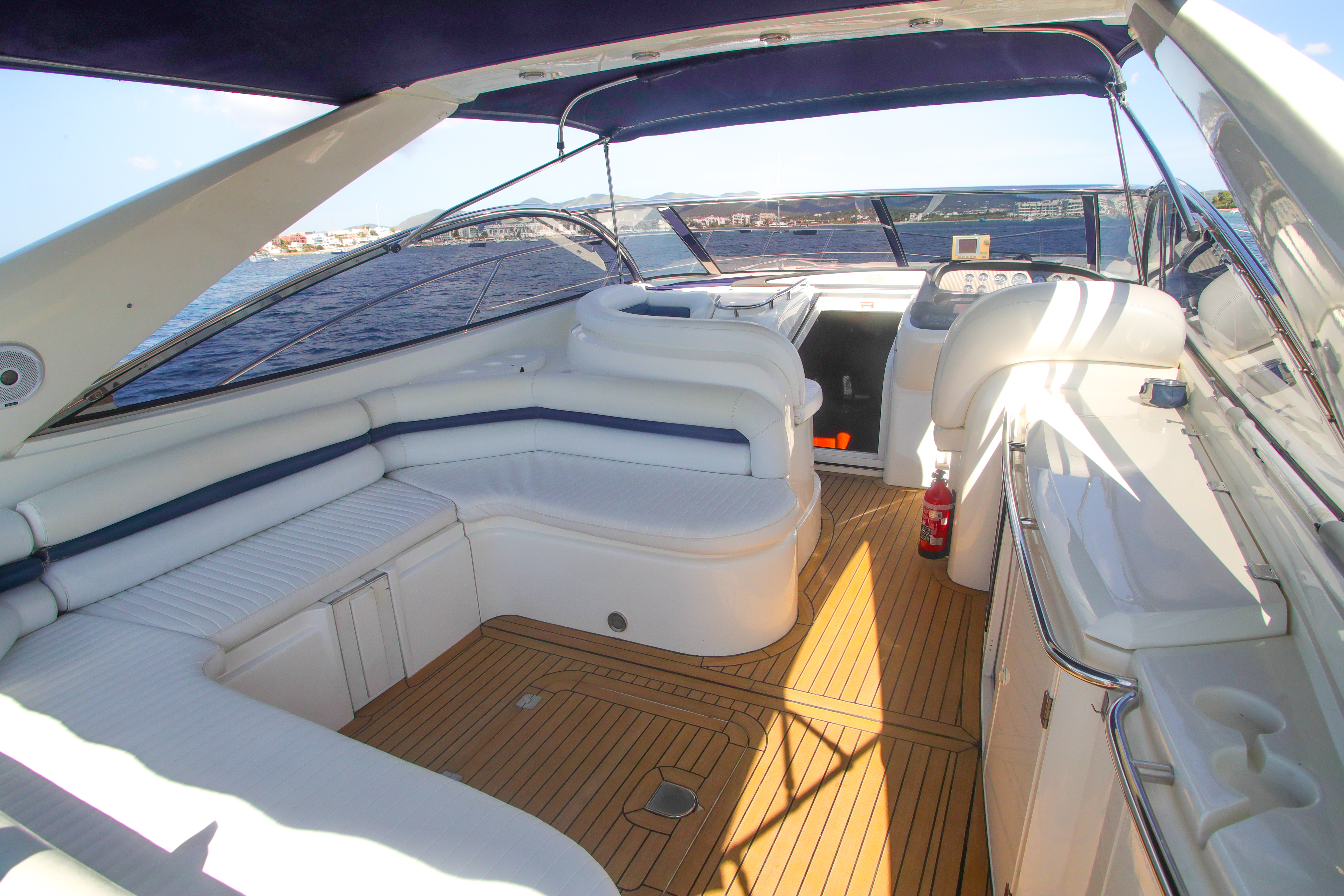 Sunseeker Camargue 50 Boat Rental Ibiza Portugal — view 2