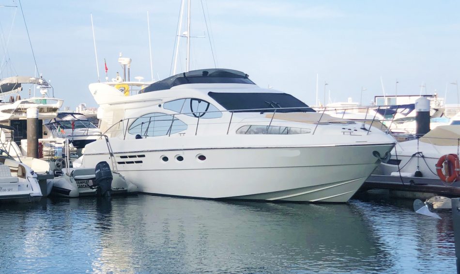 Azimut 46 Fly Boat Rental Tróia Portugal — view 4