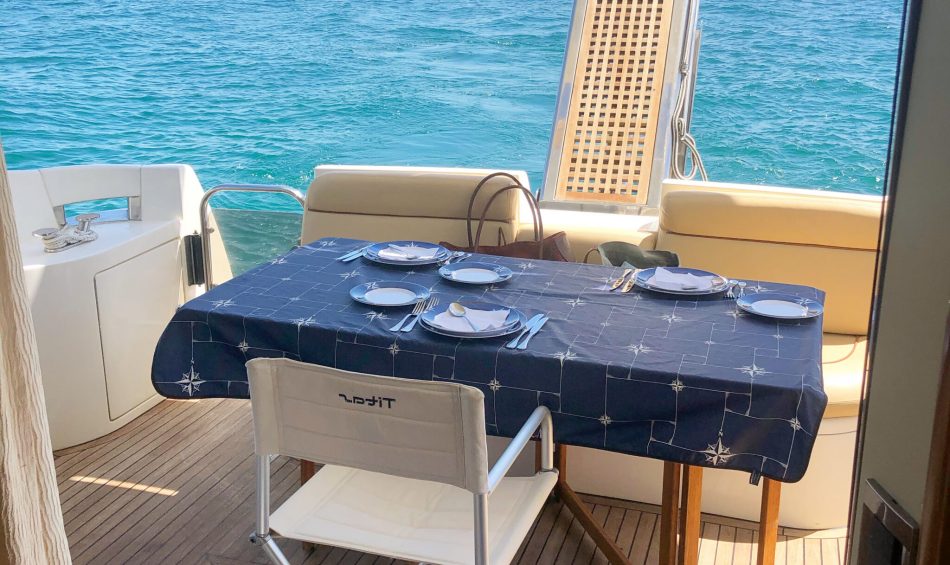 Azimut 46 Fly Boat Rental Tróia Portugal — view 6
