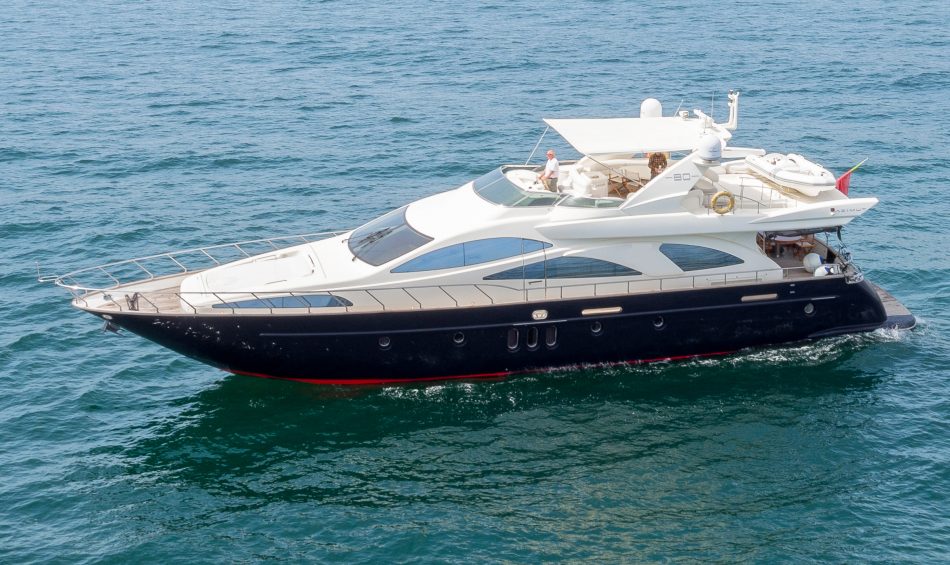 Azimut 80 Fly Boat Rental Algarve Portugal — view 3