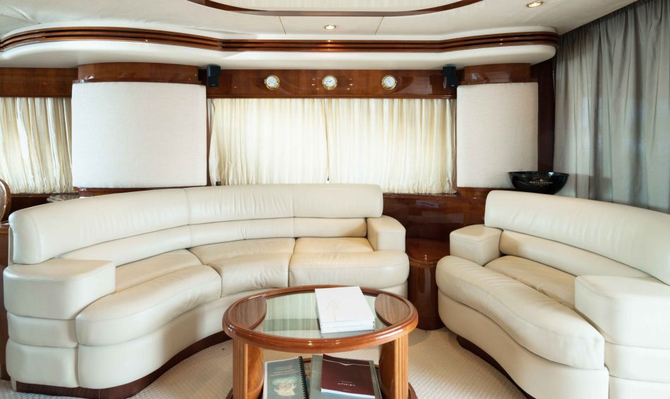 Azimut 80 Fly Boat Rental Algarve Portugal — view 5