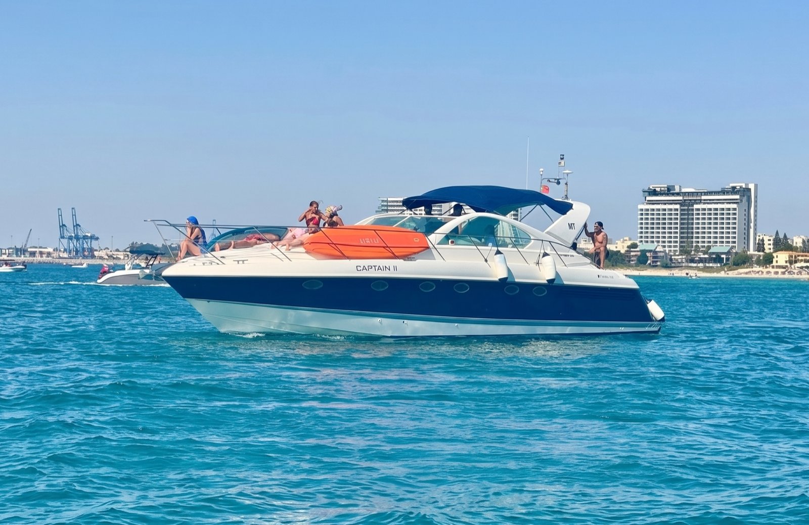 Fairline Targa 48 Boat Rental Tróia Portugal