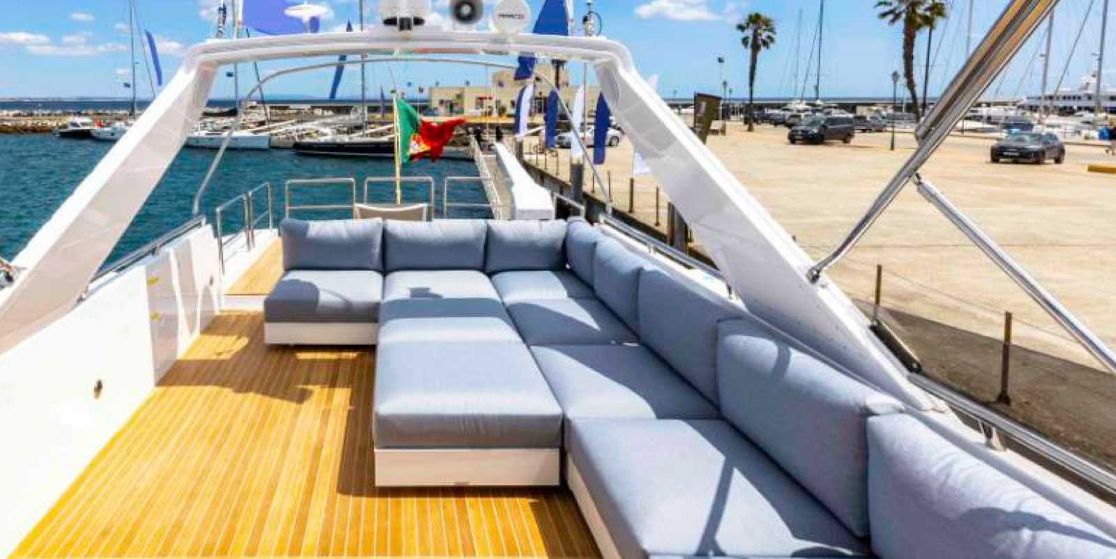 Falcon 82 Fly Boat Rental Cascais Portugal — view 4