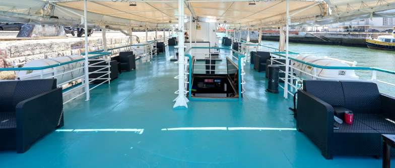 Historic Boat Boat Rental Lisboa Portugal — view 3