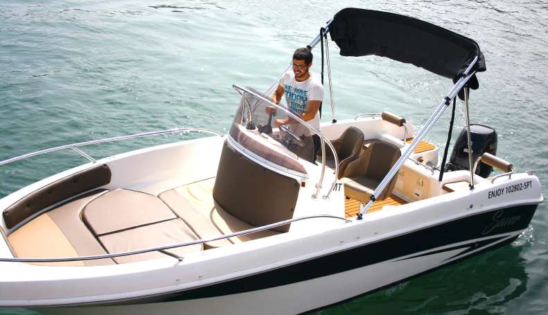 Saver 5.65 Boat Rental Tróia Portugal — view 3