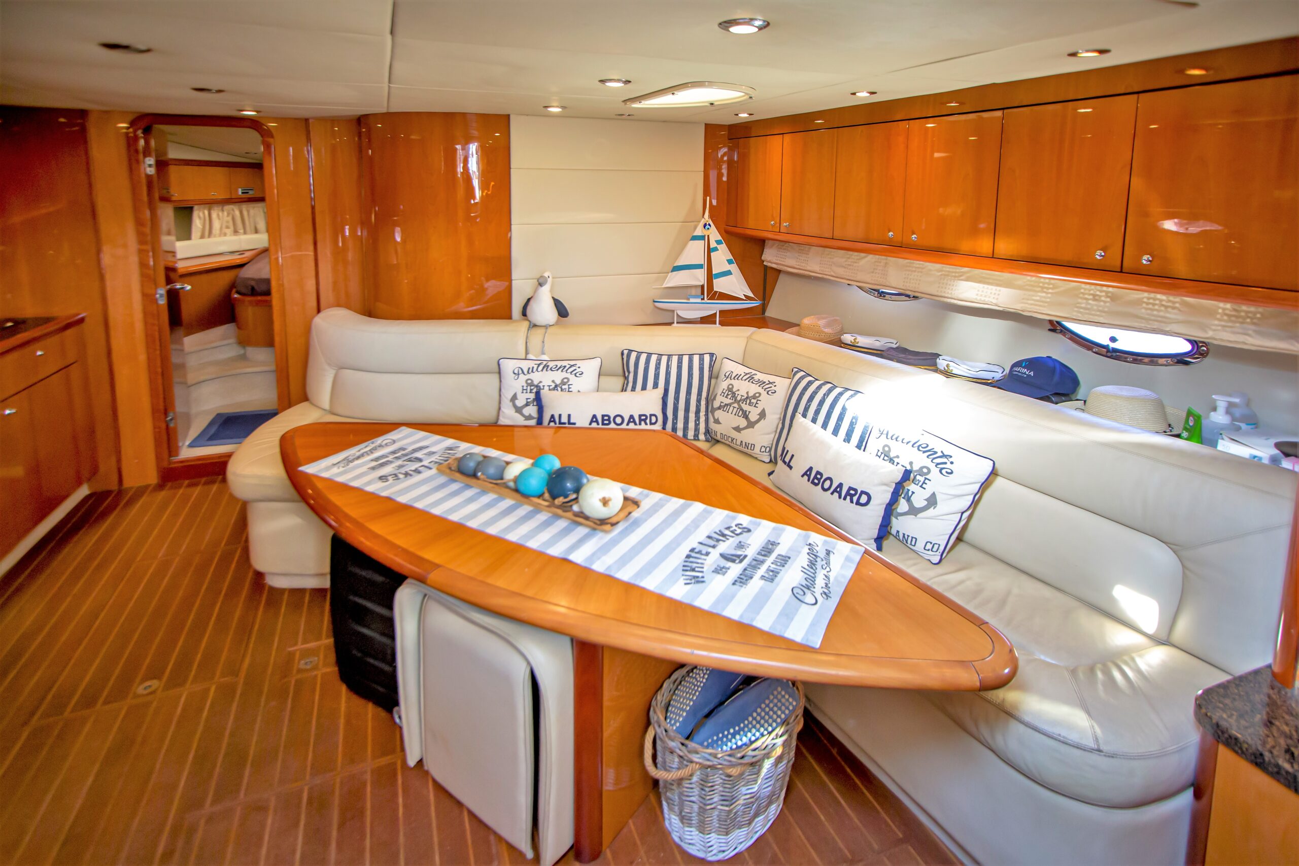 Sunseeker Portofino 53 (Vilamoura) Boat Rental Algarve Portugal — view 8