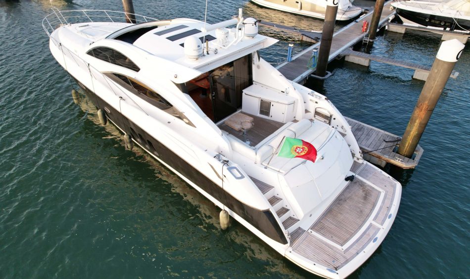 Sunseeker Predator 62 Boat Rental Tróia Portugal — view 2