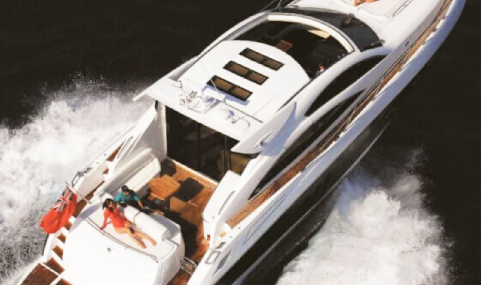 Sunseeker Predator 62 Boat Rental Tróia Portugal — view 5