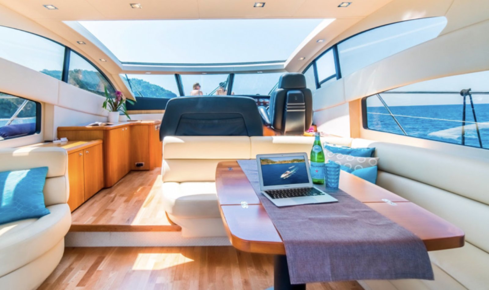 Sunseeker Predator 62 Boat Rental Tróia Portugal — view 7