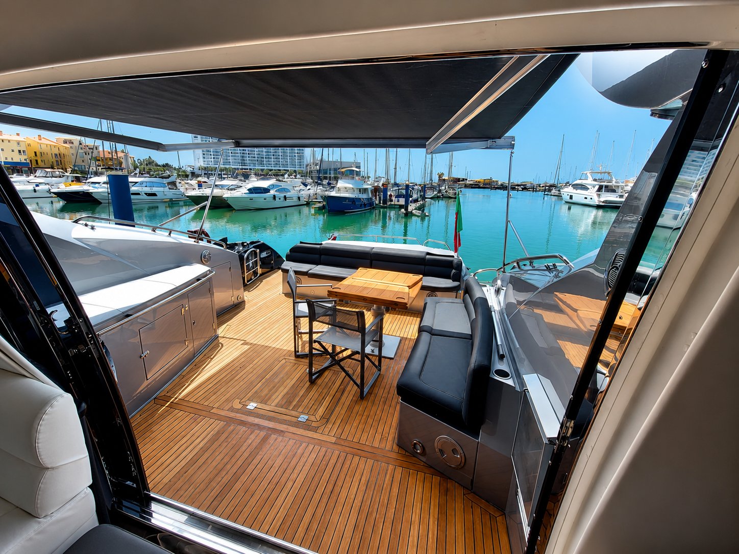 Sunseeker Predator 72 (Vilamoura) Boat Rental Algarve Portugal — view 4